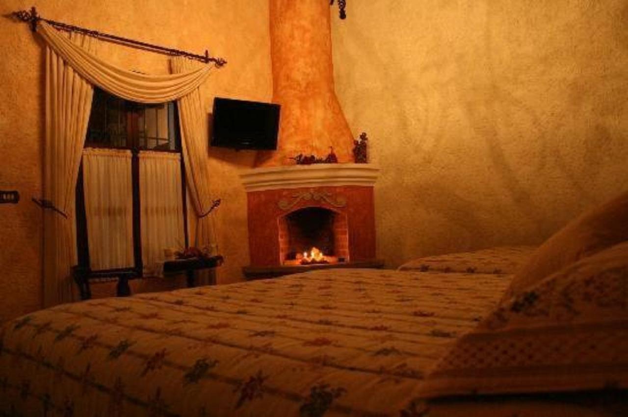 אנטיגואה גואטמלה D'Leyenda Hotel מראה חיצוני תמונה